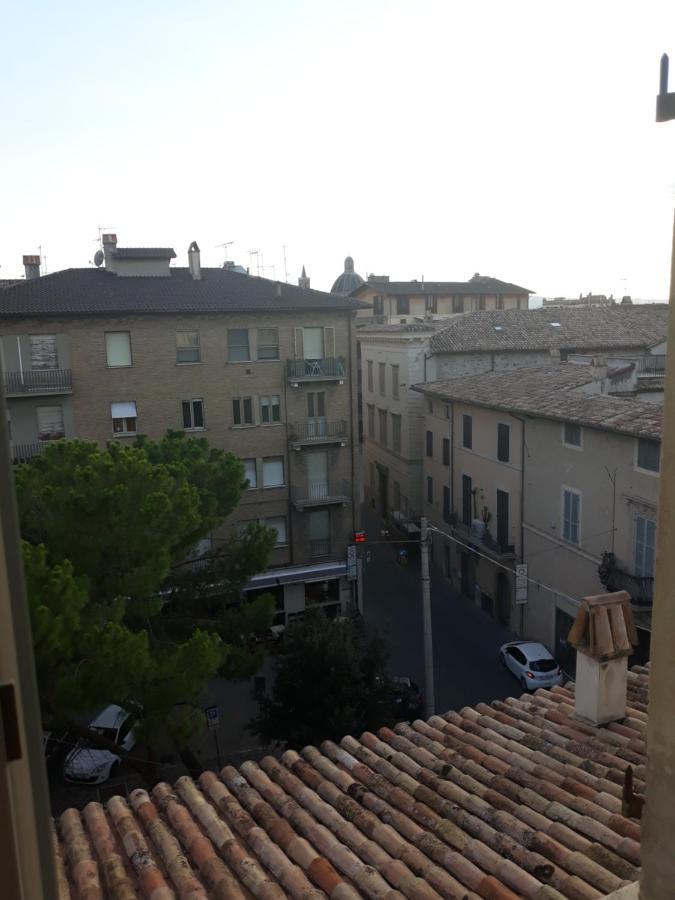Hotel La Torretta فولينيو المظهر الخارجي الصورة